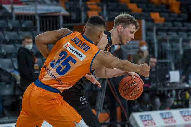 在逆境中 在逆境中