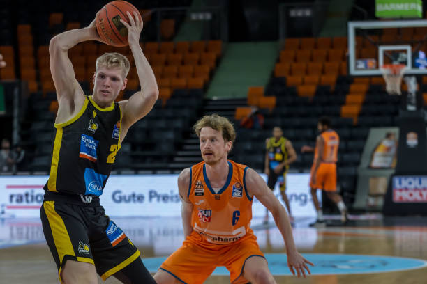 强度的防守 强度的防守